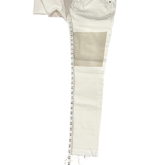 NEW Free People 90s Jax Patched Button Fly Raw Hem
Straight Jeans - Picture 8 of 9